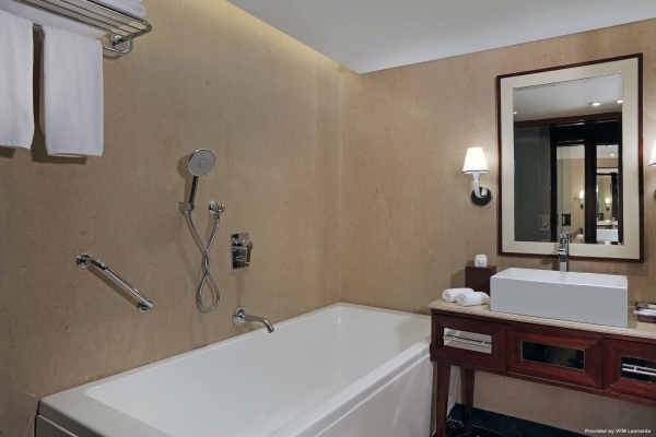Sheraton Grand Pune Bund Garden Hotel